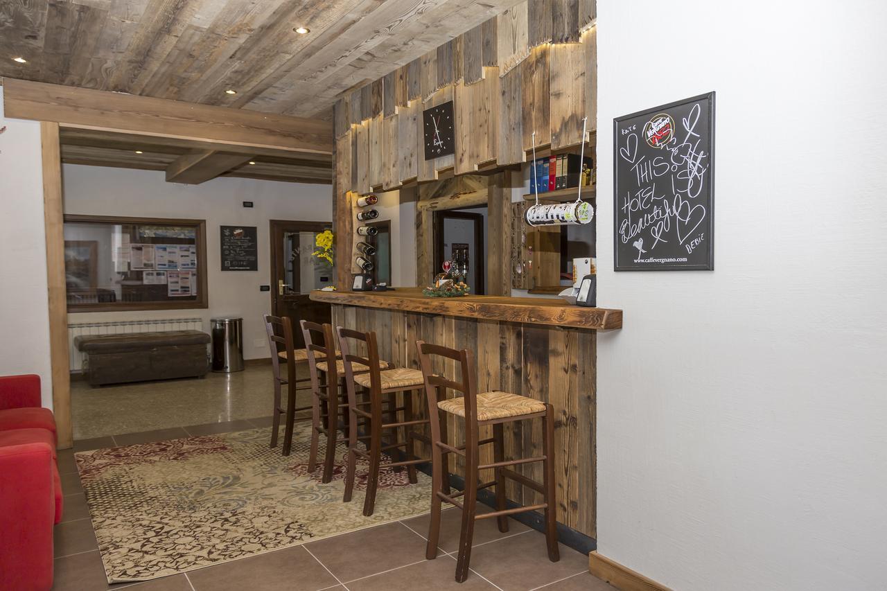 克罗特斯酒店 Oulx 外观 照片